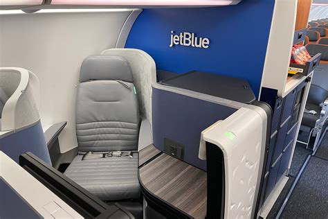 JetBlue offers flights to 90+ destinations with free inflight entertainment, free brand-name snacks and drinks, lots of legroom and award-winning service.