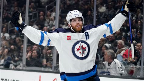 Jets Adam Lowry Helpers in consecutive contests CBSSports com