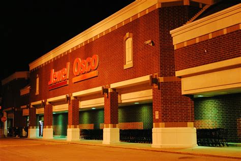 Jewel locations in illinois. Browse all Jewel-Osco locations in Oak Forest, IL for pharmacies and weekly deals on fresh produce, meat ... Western Union, Wedding Flowers, Redbox, DriveUp & Go™, Lottery, COVID-19 Vaccine Now Available, Jewel-Osco Gift Cards, SNAP EBT at DriveUp & Go™, Bank - TCF, Pharmacy Drive Thru, Boars Head Deli, AmeriGas Propane, Bakery and ... 