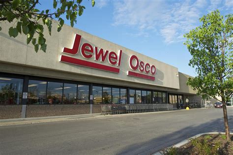 Jewel osco 79th cicero. Visit your neighborhood Jewel-Osco located at 4650 W 103rd St, Oak Lawn, IL, for a convenient and friendly grocery experience! From our deli, bakery, fresh produce and helpful pharmacy staff, we've got you covered! Our bakery features customizable cakes, cupcakes and more while the deli offers a variety of party trays, made to order. 