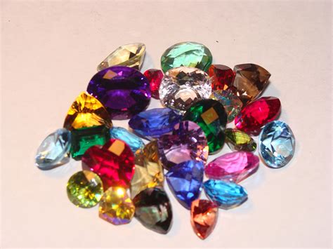 Jewells gems. Jewel vs Gem. The difference between Jewel and Gem is that Jewel is a refined gemstone commonly used as an ornament On the other hand, Gem is a valuable rarely occurring unprocessed gemstone found from the earth’s crust. Jewels are precious gemstones having the characteristics of being presentable with proper shape and color. 