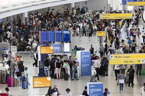 Waiting at the Philadelphia airport can take awhile, but it's certainly not the worst in the nation, according to data per Bounce, a luggage storage company. By the numbers: PHL's 27-minute average wait is among some of the shortest TSA wait times, compared to the 39 U.S. international airports analyzed. Zoom out: Denver International Airport .... 