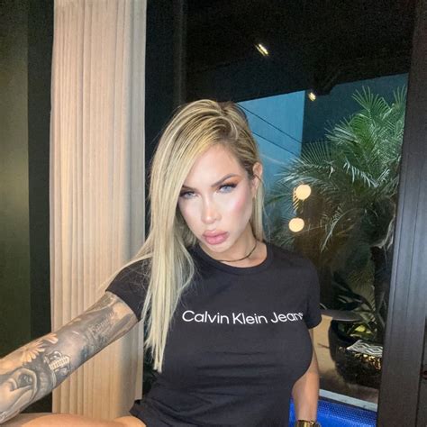 Hey I'm jhennagreey a tattooed beautifulgirl that loves giving guys the best sexual experience of their lives. . Jhennagreeys