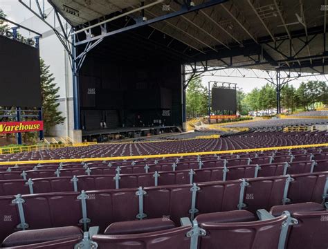 Jiffy lube stadium. The total number of seats at Jiffy Lube Live concert events is about 25,262. This allows for 10,444 people to sit under cover in the fixed reserved seats and 14,818 on the lawn area. … 