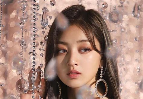 Jihyo - Bio, Age, Net Worth, Height, Nationality, Career, Facts