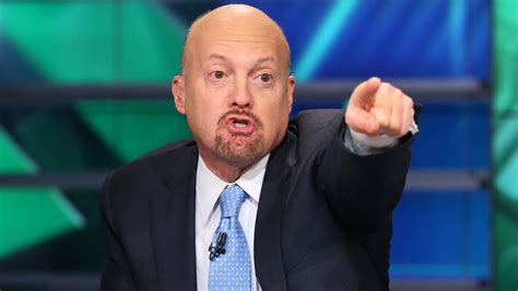 Feb 5, 2024 · Jim Cramer questions whether owning all our Super Six tech stocks is still necessary. FRI, FEBRUARY 02, 2024 . We're buying more of this industrial stock following its Thursday post-earnings fall. THU, FEBRUARY 01, 2024 . Jim Cramer tells investors to buy the earnings-driven declines in 2 portfolio stocks. THU, FEBRUARY 01, 2024. 