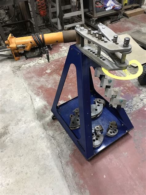Edwards Hydraulic Tubing Bender Bundle. 2-1/2 inch OD capacity. 2 inch schedule 40 pipe capacity. Horizontal or vertical operation. Includes Edwards Porta Power. Product Details ». $10,788.88. $8,879.00.. 