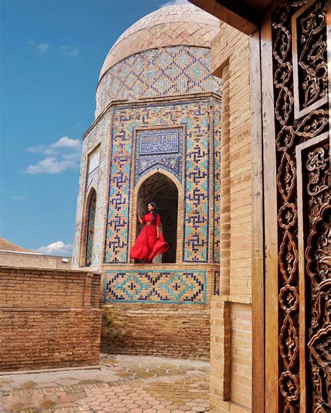 Joan Harris Instagram Tashkent