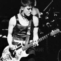 Joan Jett rocks hard to leather-clad crowd Archived News Daily ...