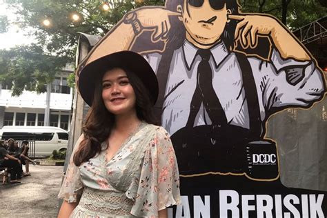 Joan Sarah Yelp Bandung