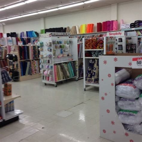 Joann fabrics seattle. 200 West Hanley Ave Suite 1101. Coeur D Alene , ID 83815. 208-762-4913. Visit your local JOANN Fabric and Craft Store at 1840 W Francis Ave in Spokane, WA for the largest assortment of fabric, sewing, quilting, scrapbooking, knitting, crochet, jewelry and other crafts. 