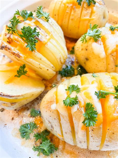 Joanna gaines potatoes. Gaines recommends potato chips, carrots, celery, and bread for dipping. Next up Gaines serves Philly cheesesteaks with sautéed bell peppers, onions, and melted provolone as the main course. And ... 