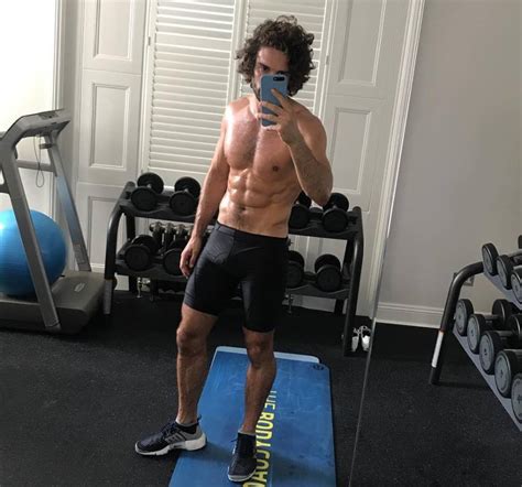 Joe Wicks Height, Weight, Age, Body Statistics - Healthy Celeb