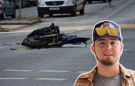 Joe benting motorcycle accident. Oct 25, 2023 · Joe Benting missing update has left his family with unbearable pain and sorrow as he was found lifeless. Joe Bunting, who was reported missing recently, 