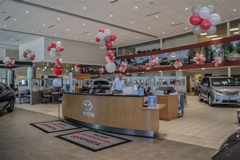 Joe machens toyota columbia mo. Joe Machens Toyota online and offline customers enjoy vehicle specials every day. We offer Toyota service & parts, an online inventory, and outstanding financing options, … 