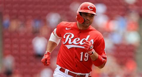 Joey Votto returns to Reds’ lineup after 10-month absence