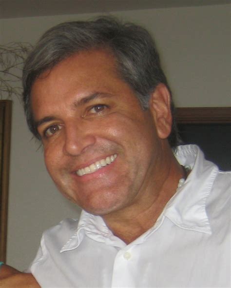 John Rivera Messenger Rio de Janeiro