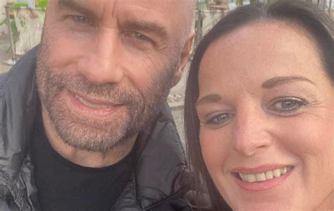 John Travolta spotted in supermarket and pub in Norfolk - Yahoo!