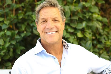 John assaraf. Sep 13, 2018 · I had the pleasure of interviewing John Assaraf — serial entrepreneur, brain researcher, and CEO of NeuroGym. John is the author of two New York Times best-selling books, “Having It All” and ... 