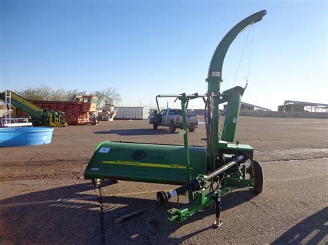 Flail Chopper. Posted By : www.deere.com; The 972 Flail Chopper has a cutting width of 6 ft for good productivity Adjustable discharge spout Gauge wheels are very easy to change Tractor hookup is fast and easy The rugged, simple design of the 972 Flail Chopper provides dependable performance.. 
