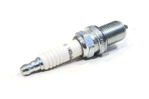 The following charts list available spark plugs for most Jo