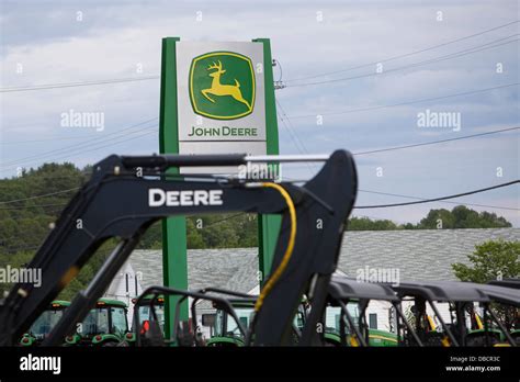 John deere dealers in maine. Papé Machinery Construction & Forestry is proud to offer equipment from quality brands like John Deere, LeeBoy, and Fecon. Whether you're searching for powerful machinery for the construction site or reliable equipment for your logging operation, we've got a fleet of machines to meet both your needs and budget. 