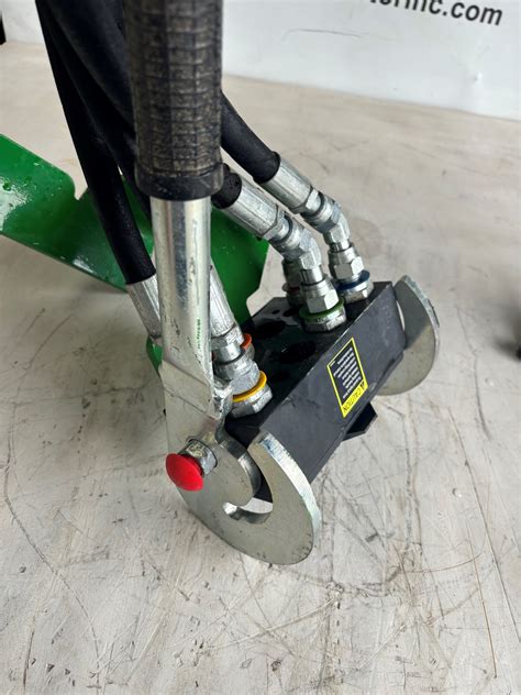 John deere loader hydraulic quick connect.  (Showing 440.  1 owner.  It's also c...