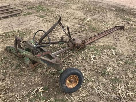 John Deere Model 8 Sickle Mower. Thread starter ajhbike; Start date Apr 3, 2019; A. ajhbike Member. ... By the way, in DEERE terminology, the basic OEM parts are simply "guards". The replacement heavy-duty versions for rough/rocky field use are "rock guards". OP . OP. A. ajhbike Member. Apr 3, 2019.