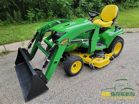 A standard equipment cover can be installed in a matter of seconds to convert the utility cart to a collector: ... X710, X730, X734, X738, X739, X750, X754, X758 ... please contact a local John Deere dealer for availability and pricing information. MC519 Material Collection System Order number: LP49228 :