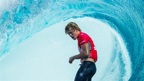 John florence. John John, or John Florence as he is called now, was born in Honolulu on October 18, 1992. At 6ft 1 and 84kg, he’s grown into a tall, built-out figure, a body shape and figure that translates favorably to today’s speed, power, and flow judging criteria. Florence is well-versed in waves of consequence, which is unsurprising considering where ... 