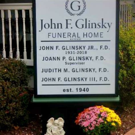 About John F Glinsky Funeral Home. The caring funeral directors at John F Glinsky Funeral Home provide customized funeral solutions designed to meet the needs of every family. The professional, devoted staff can assist you in making memorial service service preparations, funeral arranging, and talk you through cremation options.