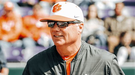 Clemson Tigers softball coach John Rittman celebrated a milestone victory on Sunday. Rittman earned his 900th collegiate win as a coach and his 150th win at the helm of the Tigers. Clemson beat.... 