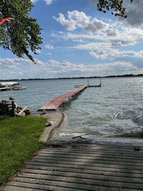 As of October 11, 2023 there are 6 active Johnson lake property listings for sale with an average listing price of $642,450.The highest-priced waterfront listing is $1,145,000, while the lowest priced waterfront listing can be purchased for $199,900.Johnson lakeshore listings have an average price of $525 per square foot, based on listings with an average …. 