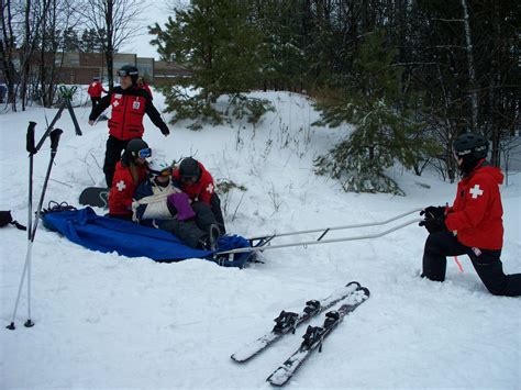 Join - Canadian Ski Patrol