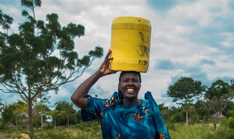 Join Imogen in solving the water crisis charity: water