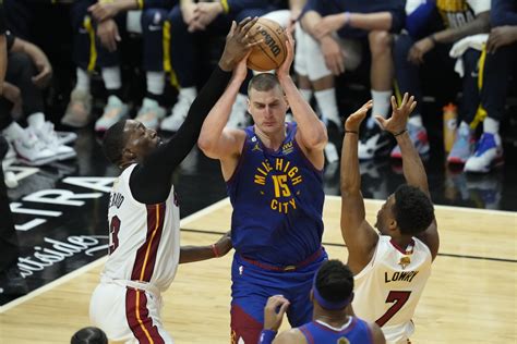 Jokic and Murray both have triple-doubles, Nuggets beat Heat 109-94 for 2-1 lead