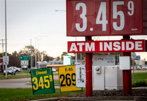 As of Thursday, the average price for a gallon of gas in Illinois was $4.06 — that's up 14 cents from a week ago and 42 cents from a month ago, AAA data shows. At around $4.24 per gallon in Will .... 