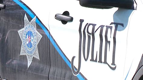 Joliet police chief struck in face, bitten during arrest