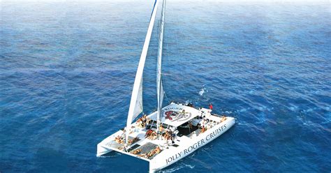 Jolly Roger Roatan Catamaran Coastal Sail, Snorkel & Lunch