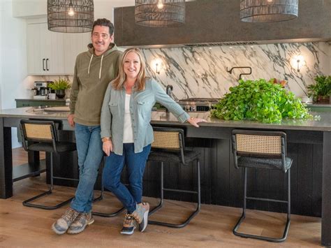 Jon and kristina rock the block. 'Rock the Block': Jonathan Knight and Kristina Crestin on Their 'Fear' of Competing (Exclusive) | Jonathan Knight and Kristina Crestin open up about their … 