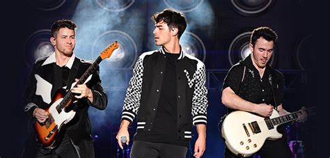 Jonas Brothers announce massive concert tour — but no Bay Area date?