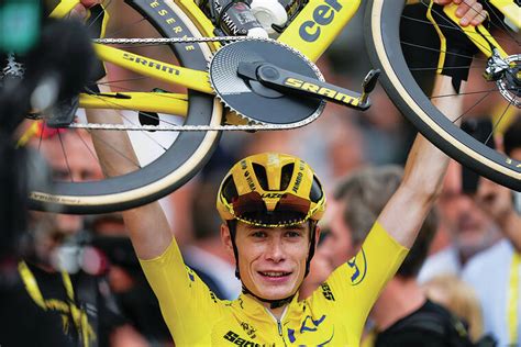 Jonas Vingegaard wins the Tour de France for 2nd straight year