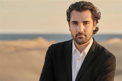 Jonathan tetelman. Jonathan Tetelman’s debut album for Deutsche Grammophon, Arias, was met with rave reviews on its release last summer, and won the singer a 2023 “Young Talent of the Year” Opus Klassik award.The Chilean-American tenor has now chosen to follow this success with a tribute to Puccini, the centenary of whose death falls in 2024.The Great … 