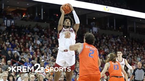 Jones scores 21, five in clutch, to lead Washington State past Boise State 66-61