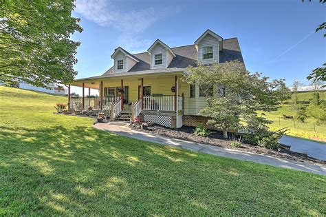 Jonesborough tn homes for sale. Bill Alvis North East Tennessee Real Estate, LLC. $650,000. 3 Beds. 3.5 Baths. 3,388 Sq Ft. 113 Pamelas Ln, Jonesborough, TN 37659. Back on the market with no fault of the seller. Welcome home to this 1st time on the market, lovingly maintained brick ranch home, situated on over 6 acres of picturesque land. 