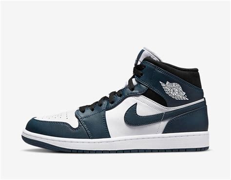 Jordan 1 Mid - Armory Navy - YouTube