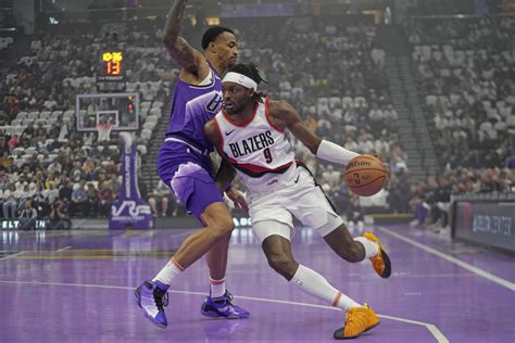 Jordan Clarkson scores 30 points as Jazz send Trail Blazers to their 4th straight loss 115-99
