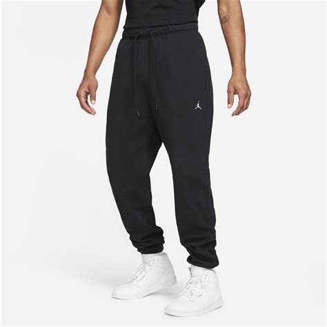 Jordan essential. Jordan Essentials Men's Woven Pants. $56.97 $75.00. Oregon Men's Nike College Track Jacket. $140.00. Nike Sportswear Club Fleece Men's Graphic Pullover Hoodie. $52.97 ... 