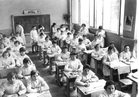 Jornadas de reflexión presencia femenina en el sistema intelectual argentino, 1960 1993. - Identità e comunità casuali in un mondo mediato.