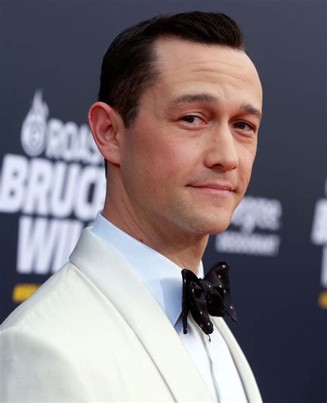 Joseph Gordon-Levitt Likes an